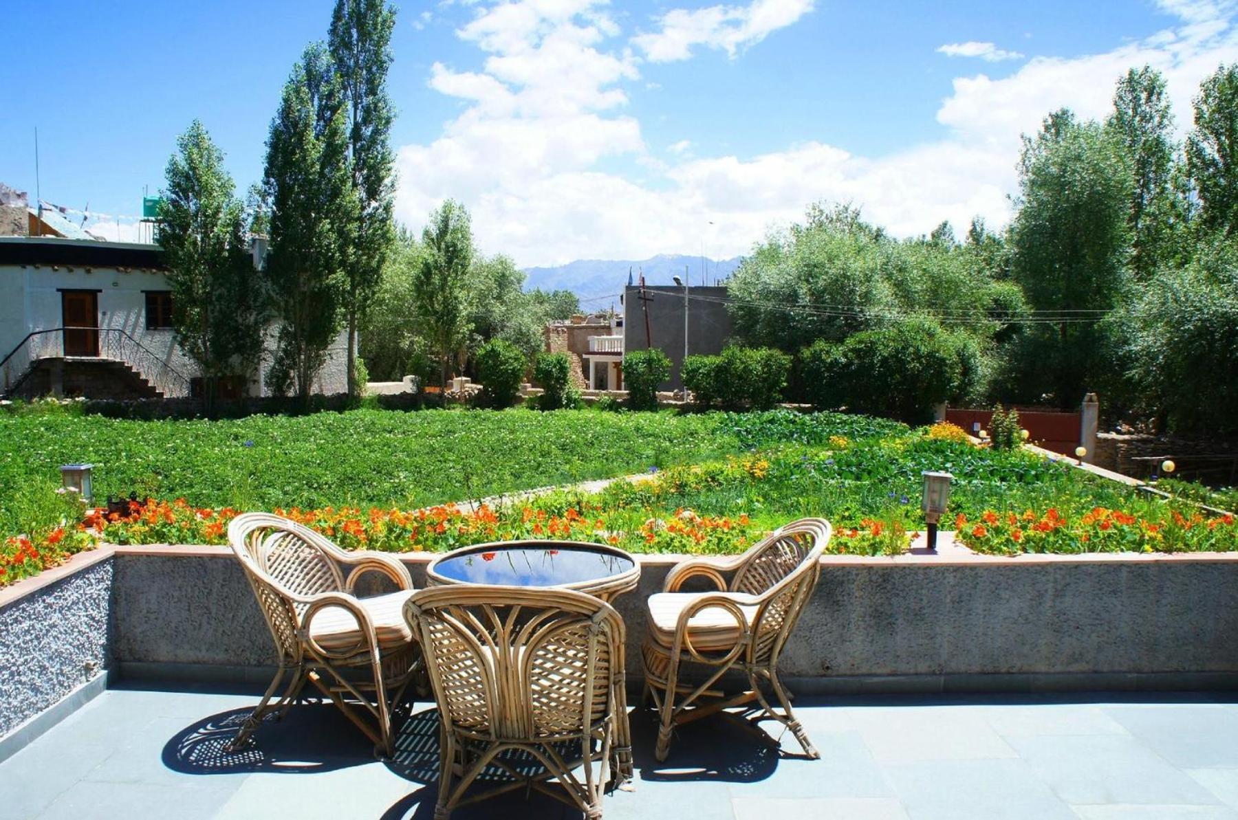Silver Cloud Ladakh Лех Екстер'єр фото